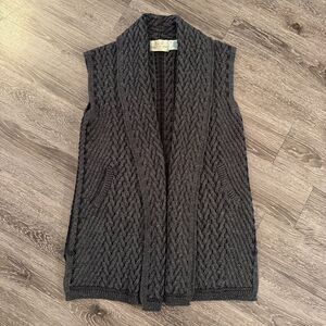 Aran Sweater Market Aran Trellis Sleeveless Merino Cardigan